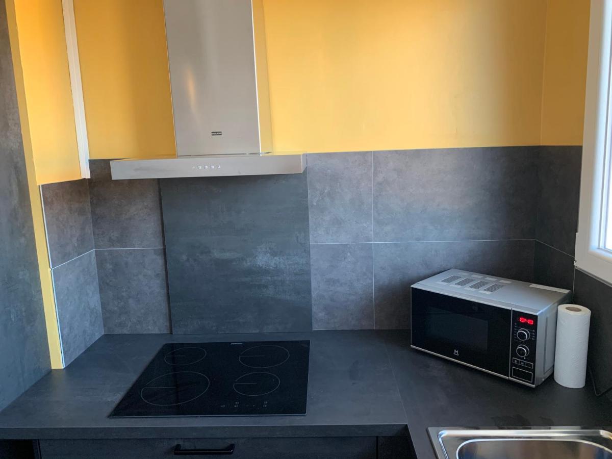 Appartement Tout Confort Dans Une Residence Calme Givet Exteriör bild